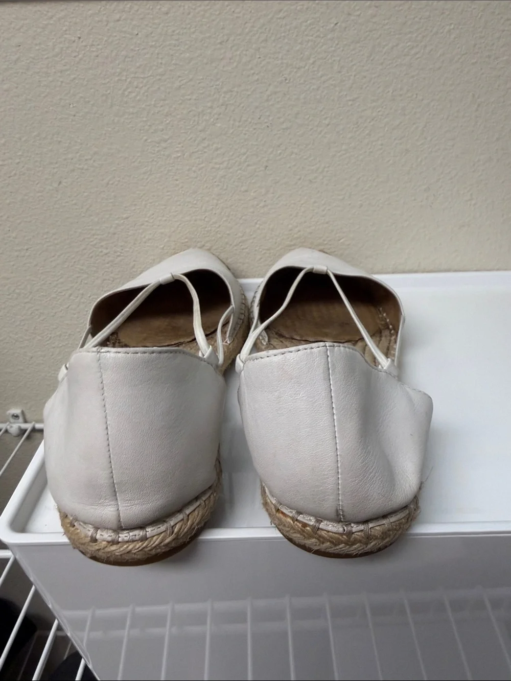 Eileen Fisher Creme White Leather Espadrille Flats with Elastic Straps Sz 9